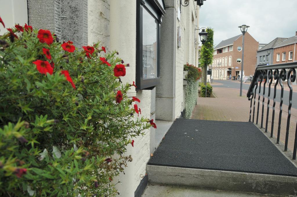 Hotel Het Anker Heythuysen エクステリア 写真